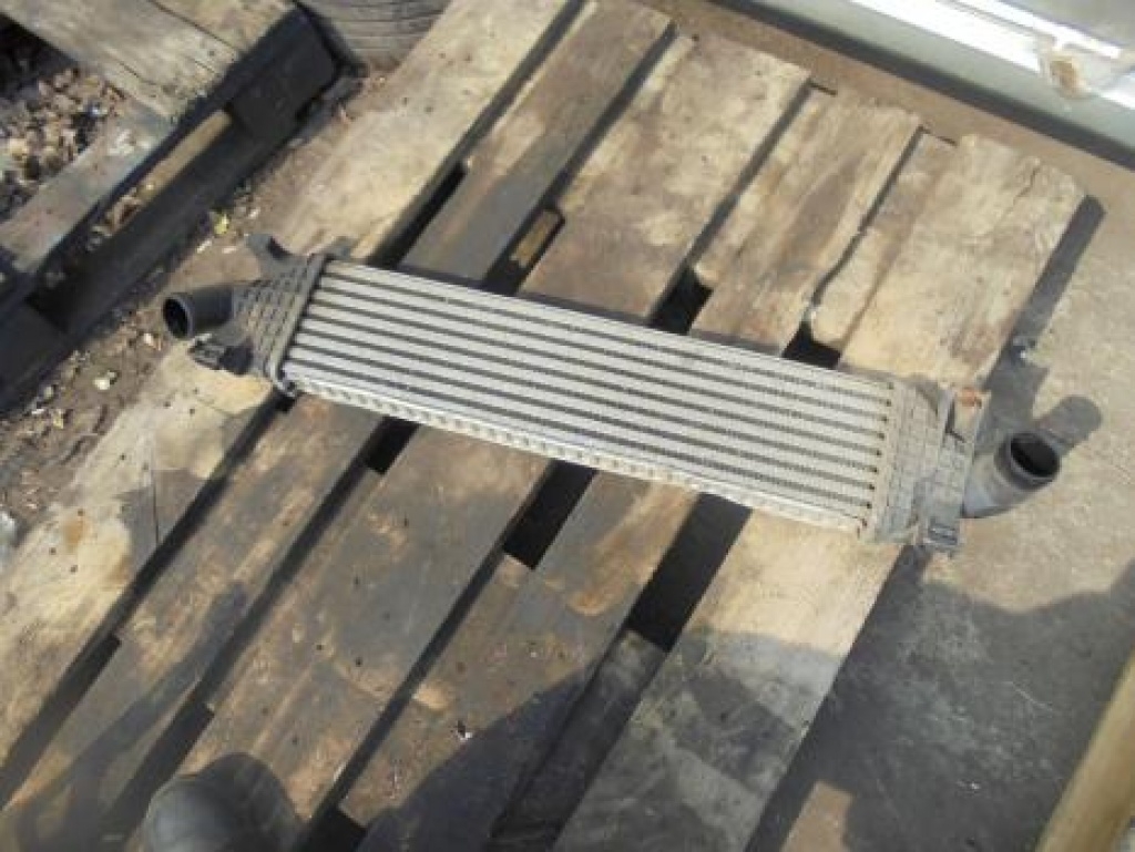 FORD FOCUS 2005-2007 INTERCOOLER RADIATOR