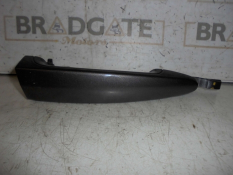 BMW 1 SERIES E87 2004-2007 DOOR HANDLE - EXTERIOR (FRONT DRIVER SIDE) 