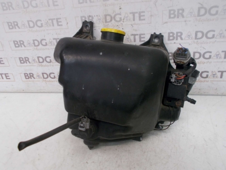 MAZDA RX-8 2003-2009 WASHER BOTTLE AND PUMP