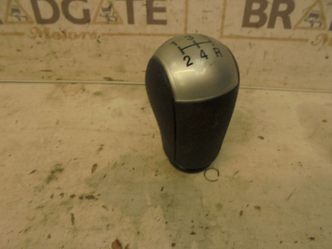 FORD FOCUS 2005-2007 GEARSTICK KNOB