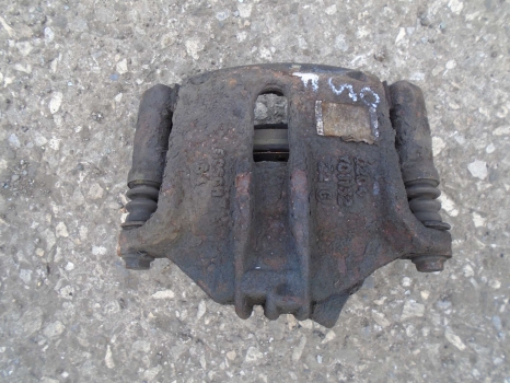 PEUGEOT 207 HDI 2009-2012 CALIPER AND CARRIER (FRONT DRIVER SIDE)
