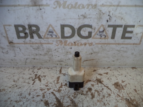TOYOTA AYGO 2005-2009 BRAKE LIGHT SWITCH