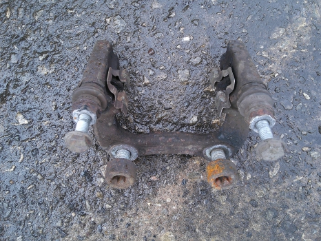 RENAULT MEGANE 2009-2012 CALIPER CARRIER (REAR)