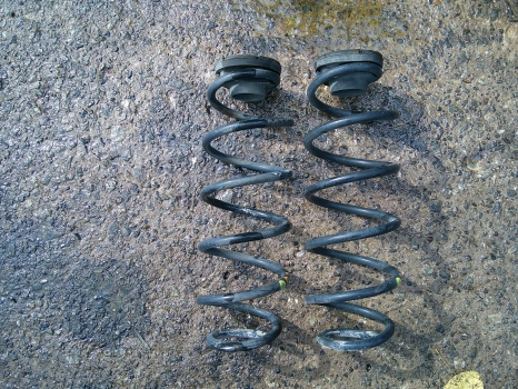SKODA CITIGO SE 2011-2019 PAIR OF COIL SPRINGS (REAR)
