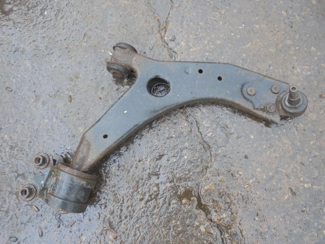 FORD FOCUS 2008-2011 LOWER ARM/WISHBONE (FRONT DRIVER SIDE)