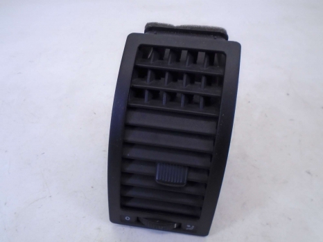 VOLKSWAGEN POLO TDI 2005-2009 FRONT AIR VENT (PASSENGER SIDE)