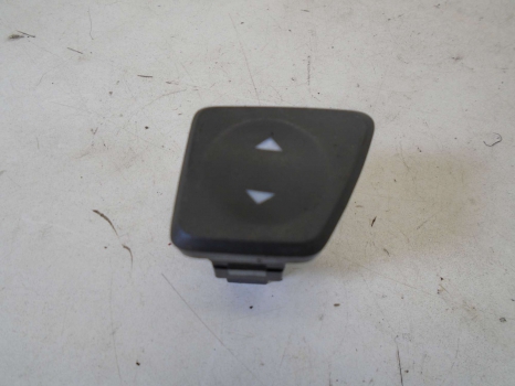FIAT 500 LOUNGE 2007-2015 ELECTRIC WINDOW SWITCH (FRONT DRIVER SIDE)