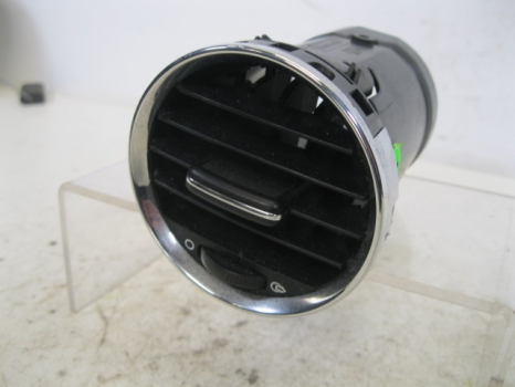 PEUGEOT 308 2008-2013 CENTRE AIR VENT