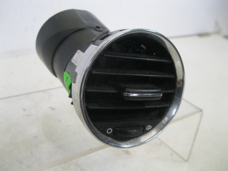 PEUGEOT 308 2008-2013 FRONT AIR VENT (DRIVER SIDE)