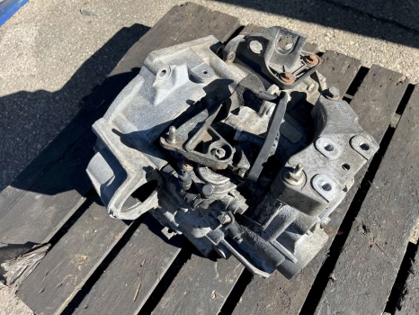 VOLKSWAGEN SCIROCCO GT TDI 2008-2019 GEARBOX - MANUAL