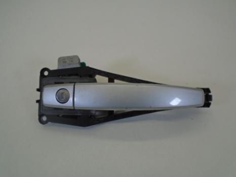 VAUXHALL CORSA 3 DOOR 2006-2014 DOOR HANDLE - EXTERIOR (FRONT DRIVER SIDE) Z157