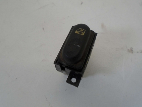RENAULT LAGUNA 1998-2001 ELECTRIC WINDOW SWITCH (FRONT PASSENGER SIDE)