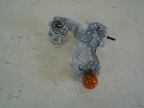 FORD FIESTA STYLE E5 4 DOHC 2008-2017 REAR/TAIL BULB HOLDER (DRIVER SIDE)