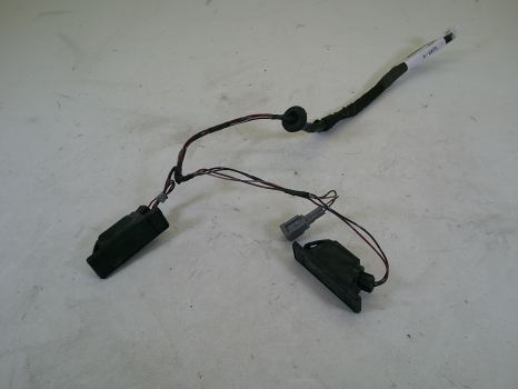 NISSAN QASHQAI PLUS 2 2010-2013 PAIR OF NUMBER PLATE LAMPS