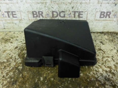 PEUGEOT 206 SW 2002-2006 FUSE BOX COVER