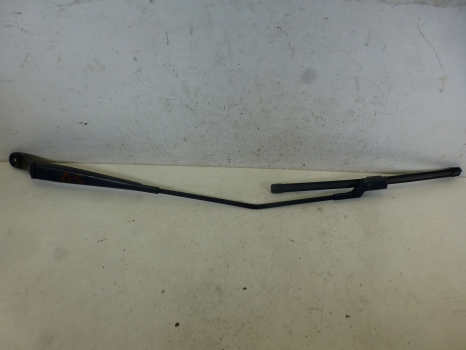 PEUGEOT 208 5 DOOR 2012-2015 1.2 FRONT WIPER ARM (PASSENGER SIDE)