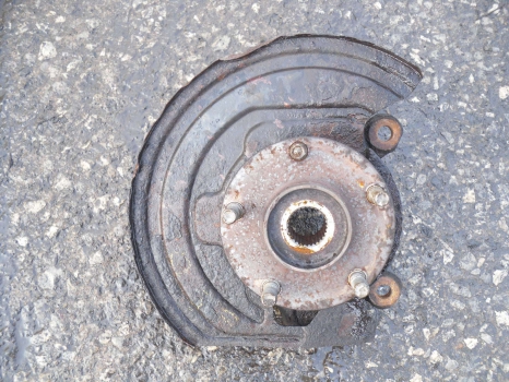 NISSAN JUKE TEKNA 2010-2015 STUB AXLE - DRIVER FRONT (ABS TYPE)