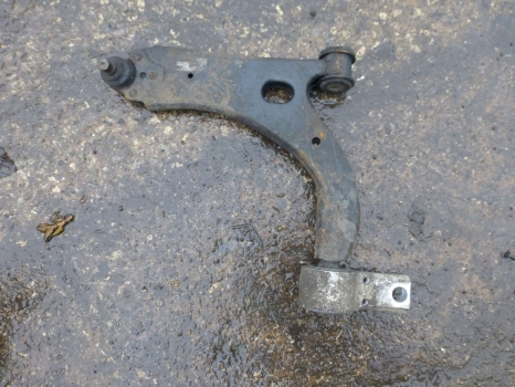 FORD FUSION 2002-2005 1.4 LOWER ARM/WISHBONE (FRONT PASSENGER SIDE)