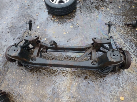 FORD FOCUS ESTATE 2001-2004 1.6 AXLE (REAR) DRUMS/NON-ABS