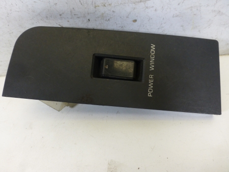 NISSAN PRAIRIE 1984-1988 ELECTRIC WINDOW SWITCH (FRONT PASSENGER SIDE)