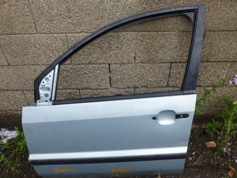 FORD FUSION 5 DOOR 2002-2006 DOOR - BARE (FRONT PASSENGER SIDE) SILVER