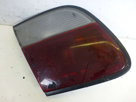 NISSAN ALMERA N15 1995-1997 REAR/TAIL LIGHT ON TAILGATE (PASSENGER SIDE)