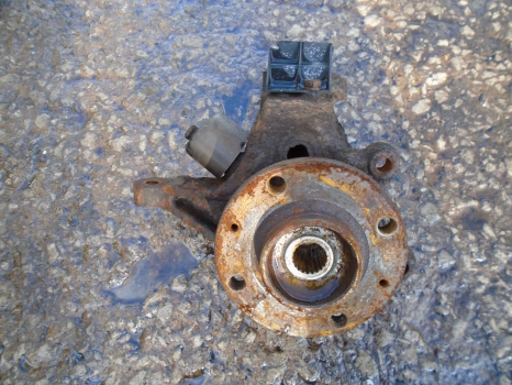 PEUGEOT 206 1998-2008 STUB AXLE - DRIVER FRONT (ABS TYPE)