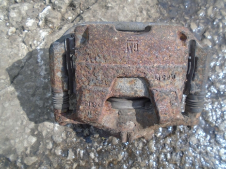 VAUXHALL ASTRA SE 2009-2015 CALIPER AND CARRIER (FRONT PASSENGER SIDE)