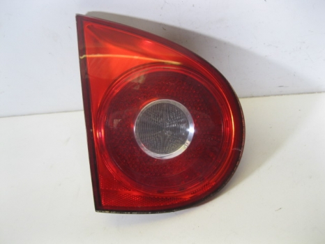 VW GOLF 5 DR HATCHBACK 2004-2009 REAR/TAIL LIGHT ON TAILGATE (PASSENGER SIDE)