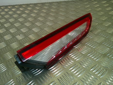 FORD TRANSIT CONNECT 200 LIMITED EDITION P/V E5 4 SOHC 2013-2018 REAR REFLECTOR/UPPER LIGHT SECTION (DRIVER SIDE)