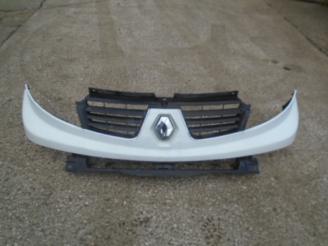 RENAULT TRAFIC SL29 DCI S/R E4 4 DOHC 2007-2013 FRONT GRILLE