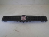 FIAT PANDA ACTIVE 2004-2011 FRONT GRILLE 2004,2005,2006,2007,2008,2009,2010,2011FIAT PANDA ACTIVE FRONT GRILLE 735314236 2004-2011 735314236     Used