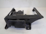 AUDI Q7 QUATTRO 2007-2015 FRONT SEAT BASE MOUNTING (DRIVER SIDE) 2007,2008,2009,2010,2011,2012,2013,2014,2015AUDI Q7 QUATTRO FRONT SEAT BASE MOUNTING (DRIVER SIDE) 7L0881678G 2007-2015 7L0881678G     Used