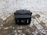 NISSAN X-TRAIL 2001-2007 HEATED SEAT SWITCH (PASSENGER SIDE) 2001,2002,2003,2004,2005,2006,2007NISSAN X-TRAIL 2001-2007 HEATED SEAT SWITCH (PASSENGER/LEFT SIDE)      Used