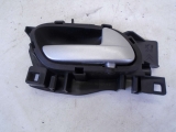 PEUGEOT 207 HDI SW 2009-2013 DOOR HANDLE - INTERIOR (DRIVER SIDE)  2009,2010,2011,2012,2013PEUGEOT 207 HDI SW 2009-2013 DOOR HANDLE - INTERIOR (DRIVER/RIGHT SIDE)       Used