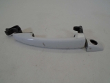 PEUGEOT 207 HDI 2009-2012 DOOR HANDLE WITH END CAP - EXTERIOR 2009,2010,2011,2012PEUGEOT 207 HDI 2009-2012 DOOR HANDLE WITH END CAP - EXTERIOR - WHITE EWPB      Used
