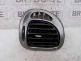 CITROEN XSARA PICASSO 2004-2010 FRONT AIR VENT (DRIVER SIDE) 2004,2005,2006,2007,2008,2009,2010CITROEN XSARA PICASSO 2004-2010 FRONT AIR VENT (DRIVER/RIGHT SIDE)       Used