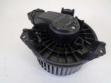 TOYOTA YARIS 5 DOOR 2005-2011 1364 HEATER BLOWER MOTOR 2005,2006,2007,2008,2009,2010,2011TOYOTA YARIS HEATER BLOWER MOTOR AV272700-0301 2005-2011 AV272700-0301     Used