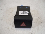 VOLKSWAGEN FOX 2005-2011 HAZARD SWITCH 2005,2006,2007,2008,2009,2010,2011VOLKSWAGEN FOX HAZARD SWITCH 5Z0953235A 2005-2011 5Z0953235A     Used