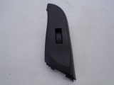 NISSAN ALMERA SE 5 DOOR 2000-2006 ELECTRIC WINDOW SWITCH (FRONT PASSENGER SIDE) 2000,2001,2002,2003,2004,2005,2006NISSAN ALMERA SE ELECTRIC WINDOW SWITCH (FRONT PASSENGER/LEFT SIDE) 2000-2006      Used