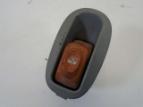 RENAULT SCENIC 1999-2003 ELECTRIC WINDOW SWITCH - SINGLE 1999,2000,2001,2002,2003RENAULT SCENIC 1999-2003 ELECTRIC WINDOW SWITCH SINGLE - RED BUTTON      Used