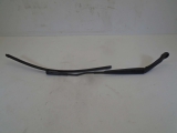 NISSAN QASHQAI 2007-2013 1461 FRONT WIPER ARM (DRIVER SIDE) 2007,2008,2009,2010,2011,2012,2013NISSAN QASHQAI FRONT WIPER ARM (DRIVER/RIGHT SIDE) 2007-2013      Used