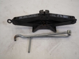 NISSAN MICRA 1998-2003 JACK 1998,1999,2000,2001,2002,2003NISSAN MICRA  JACK AND HANDLE 99550 AV700 1998-2003 99550 AV700     Used