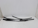 VOLKSWAGEN POLO 2009-2013 FRONT WIPER ARMS AND BLADES PAIR 2009,2010,2011,2012,2013VOLKSWAGEN POLO A/C MK5 2009-2013 FRONT WIPER ARMS WITH BLADES PAIR 6R2955409A 6R2955409A      GRADE A