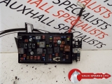 VAUXHALL INSIGNIA 2009-2017 2.0 FUSE BOX (IN ENGINE BAY) 2009,2010,2011,2012,2013,2014,2015,2016,2017VAUXHALL INSIGNIA 09-17 2.0 A20DT FUSE BOX 22933570 A3R 10356 *CODE NOT RESET*      Used