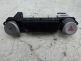 HYUNDAI I20 5 DOOR HATCHBACK 2008-2012 HAZARD SWITCH 2008,2009,2010,2011,2012HYUNDAI I20 2008-2012 HAZARD SWITCH      GOOD