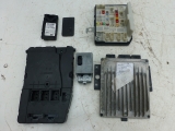 RENAULT SCENIC 5 DOOR HATCHBACK 2007 ECU & TRANSPONDER 2007RENAULT SCENIC 2007 1.5 DIESEL FULL ECU KIT 8200399038 8200513163 8200606825      GOOD