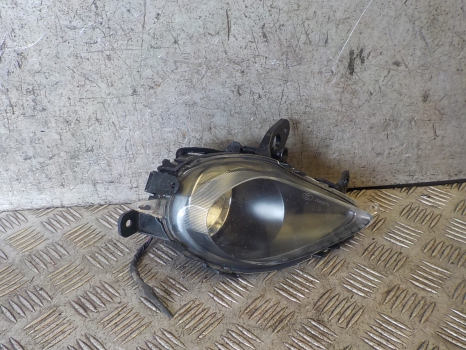 FORD FIESTA MK7 1.0 ECOBOOST 2015-2018 FRONT DRIVER SIDE FOG LIGHT