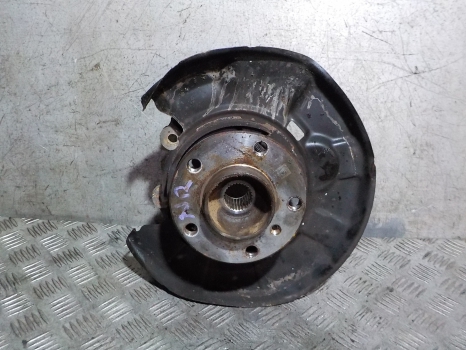 BMW 116 1 SERIESD SE E5 4 DOHC HATCHBACK 5 Door 2011-2015 1995 HUB WITH ABS (REAR PASSENGER SIDE)