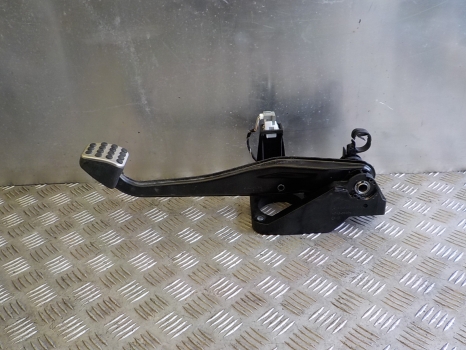 MERCEDES-BENZ A200 AMG SPORT CDI OM 651.901 HATCHBACK 5 Door 2012-2014 BRAKE PEDAL